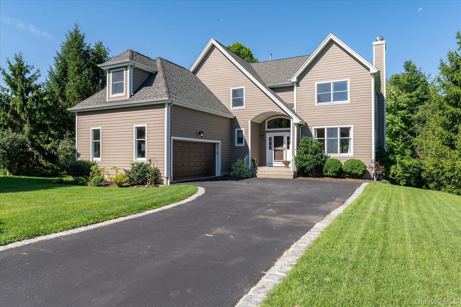 Property Photo: 4 Harris Court NY 10505