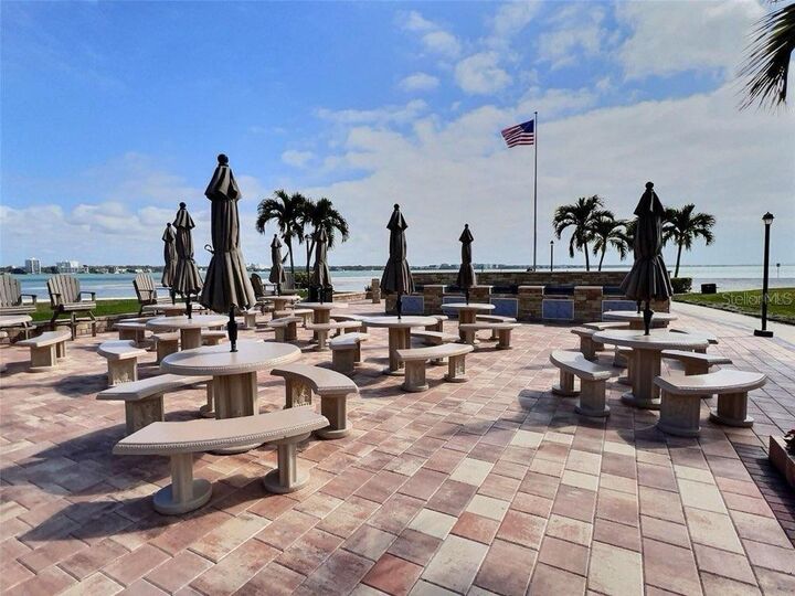 Property Photo:  855 Bay Way Boulevard 806  FL 33767 