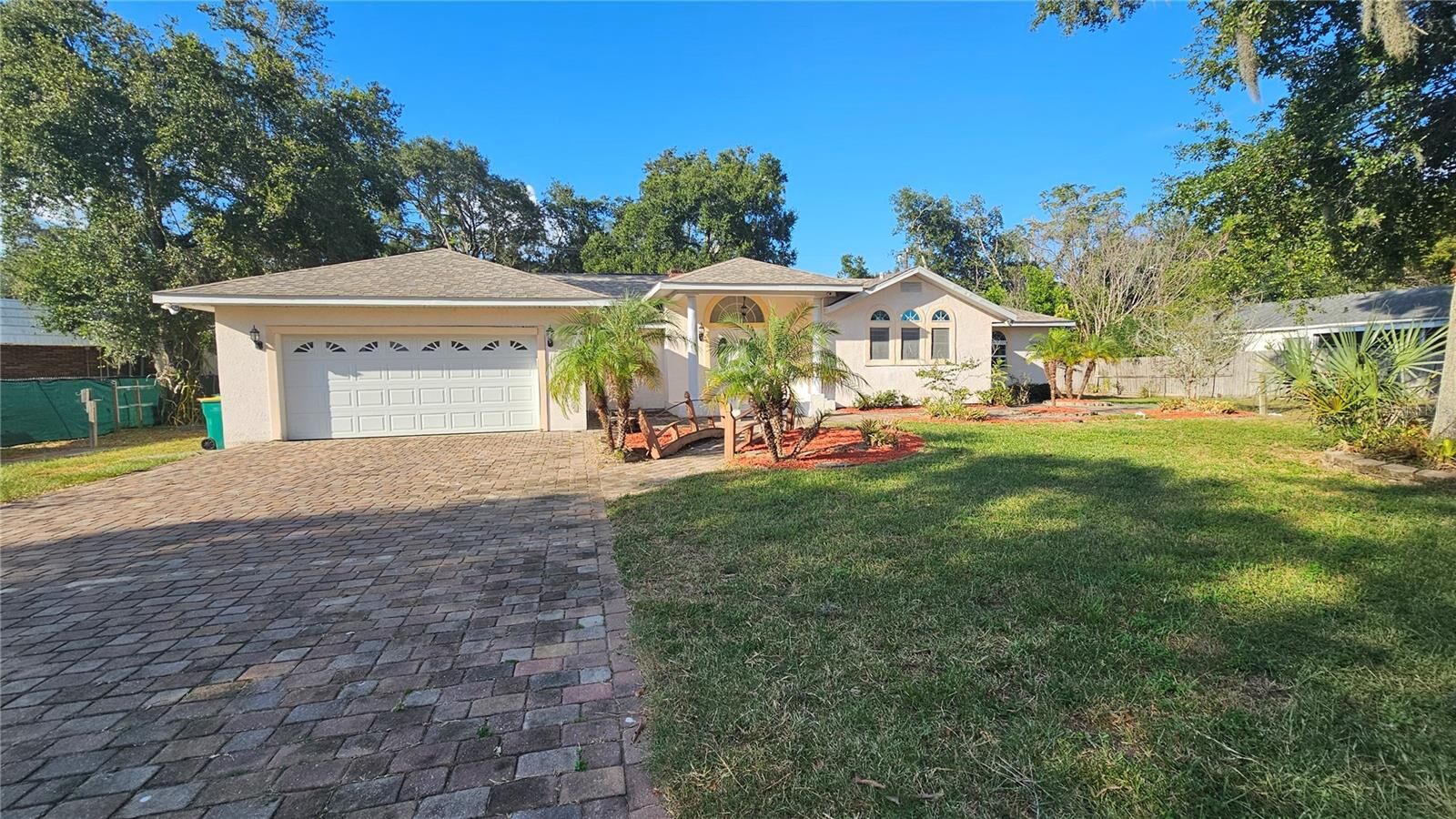 Property Photo: 25 E Chesley Avenue FL 32726