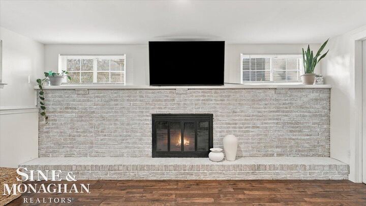 Property Photo:  350 Manor Drive  MI 48054-1545 