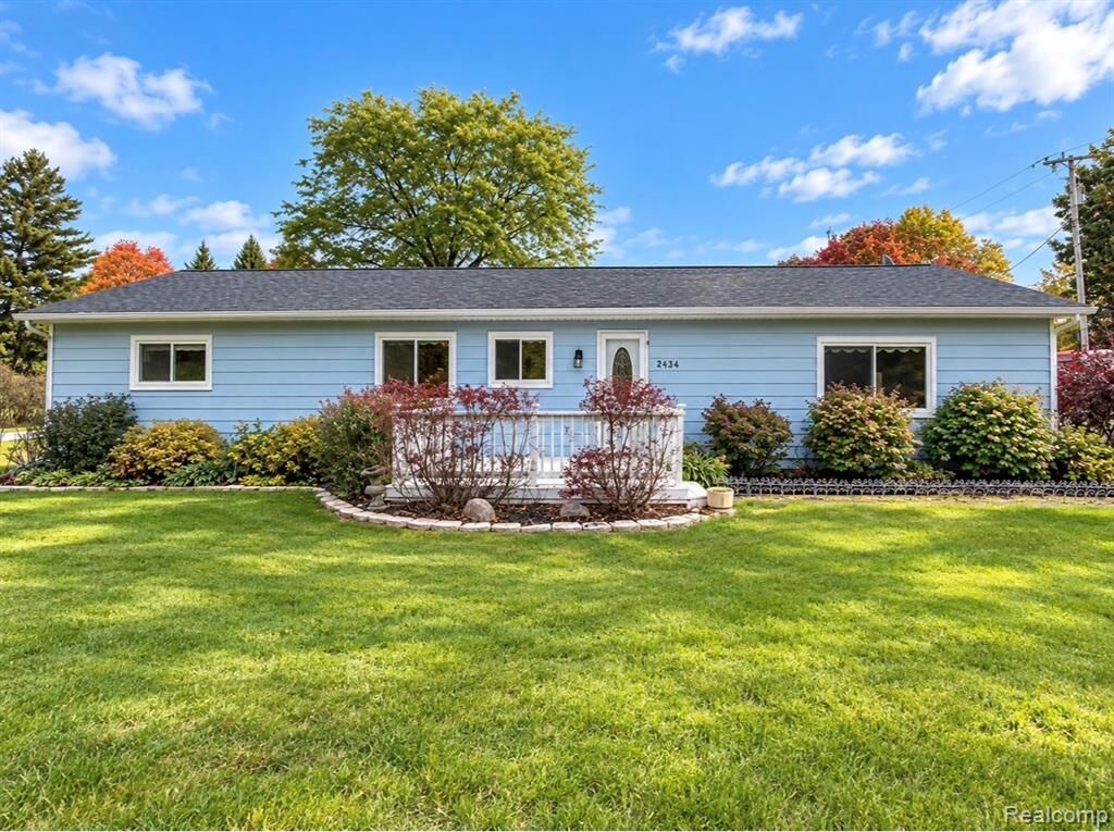 Property Photo: 2434 N Elba Road MI 48446 8029