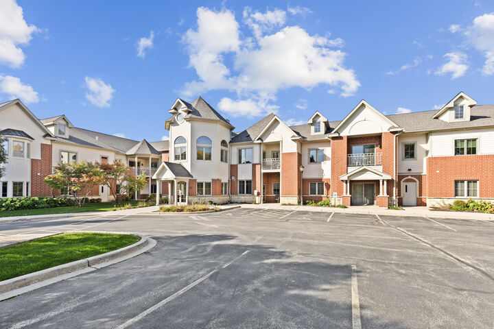 Property Photo: 17490 Crest Hill Dr WI 53045