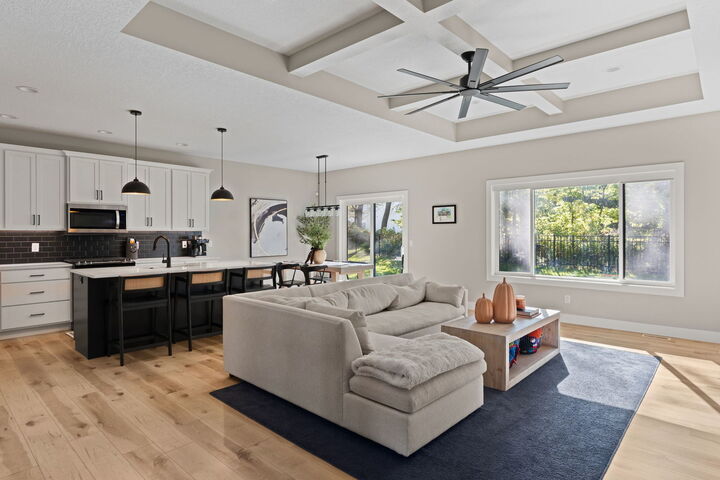 Property Photo: 4915 Willow Circle IA 52806