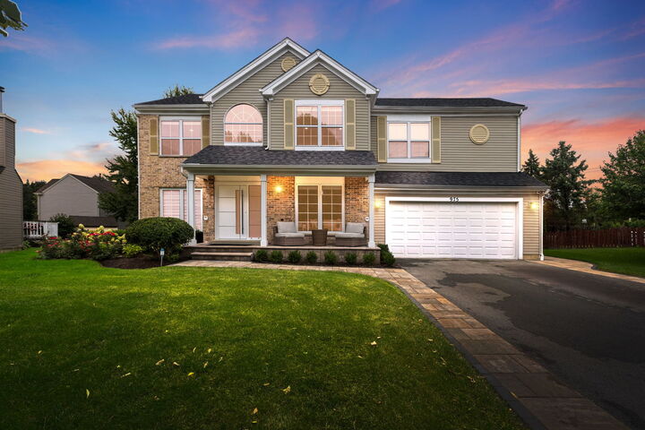 Property Photo:  