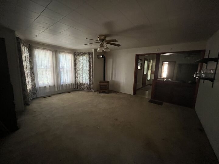 Property Photo: 120 W Market Street IL 60959