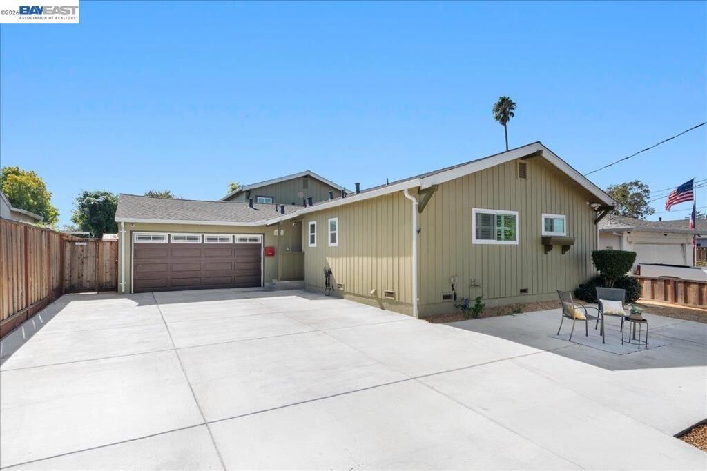 Property Photo:  2893 Kennedy St  CA 94551-5925 