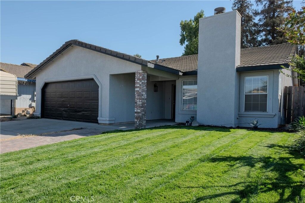 Property Photo: 6937 Lawrence Court CA 95388