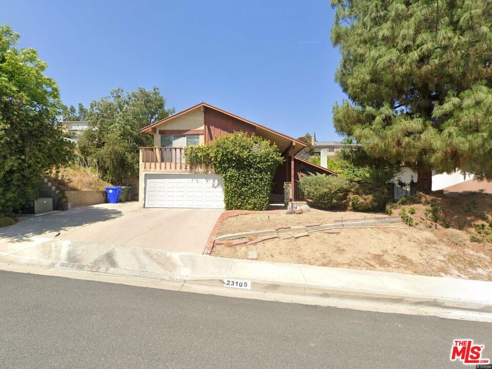 Property Photo:  23105 Posada Drive  CA 91354 