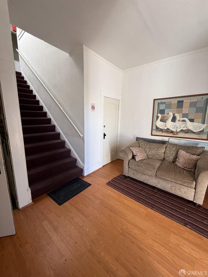 Property Photo:  542 Grand Avenue  CA 94080 