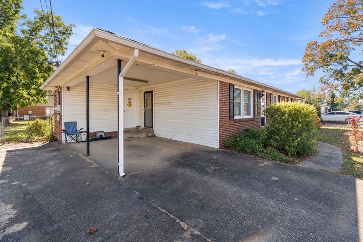 Property Photo:  205 Jackson St  TN 38464 