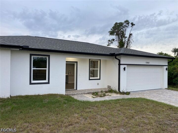 Property Photo:  13363 Drysdale Avenue  FL 33981 