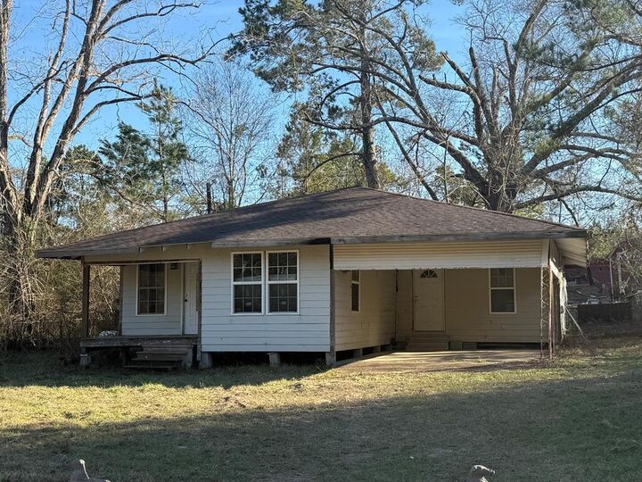 Property Photo: 11823 Hwy 63W TX 75977