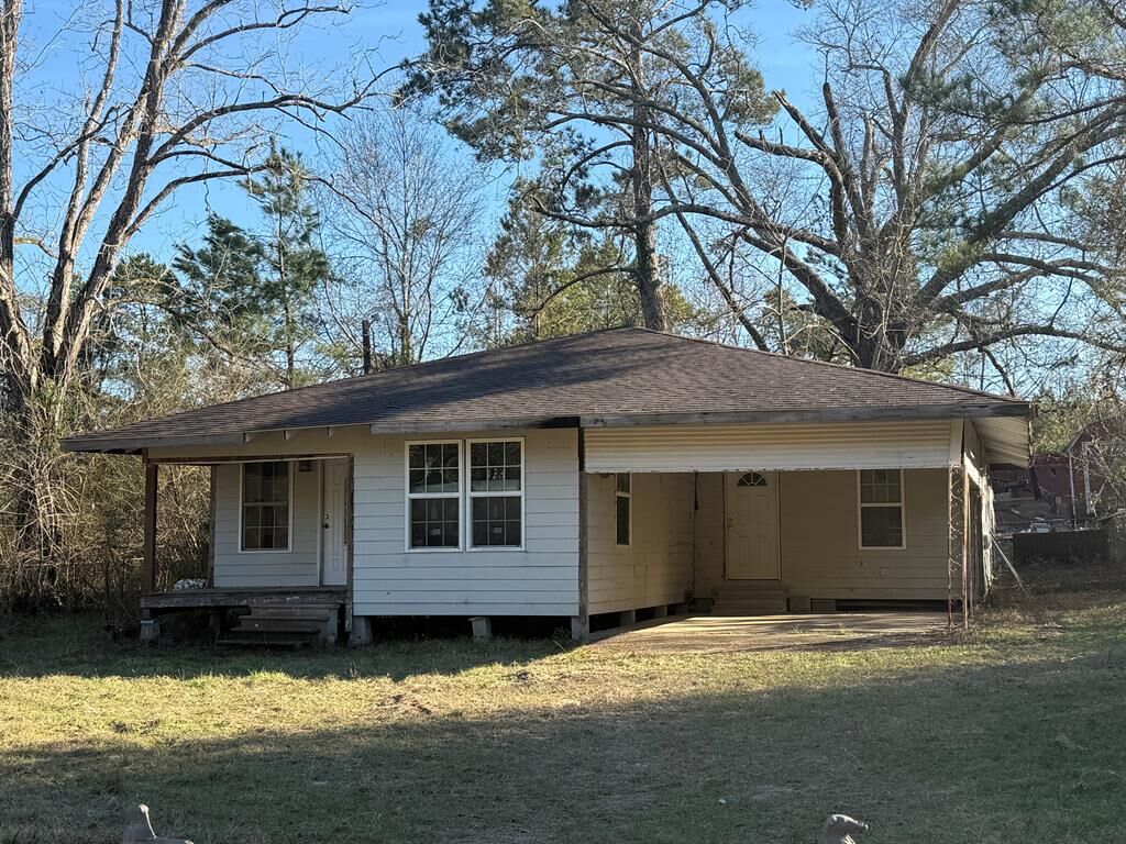 Property Photo:  11823 Hwy 63W  TX 75977 