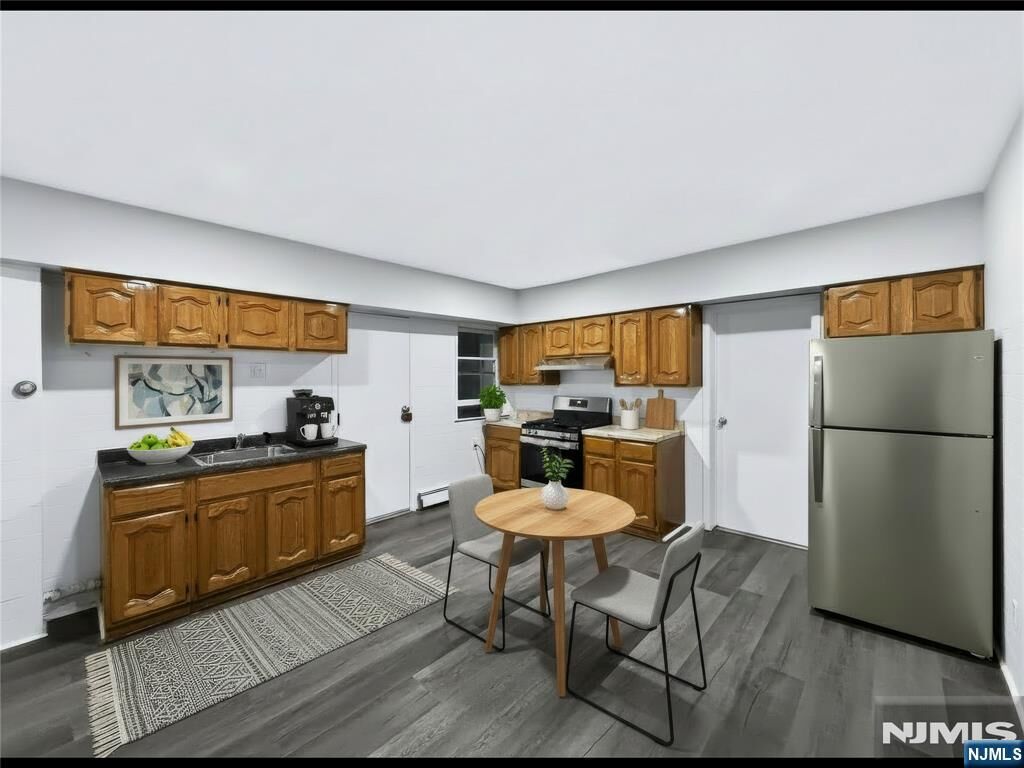 Property Photo:  155 Lafayette Street 1  NJ 07105 