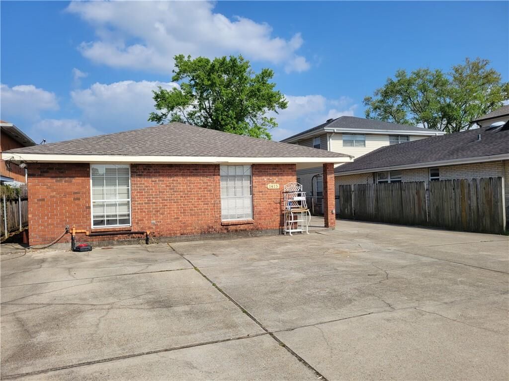 Property Photo: 1413 Seminole Avenue LA 70005