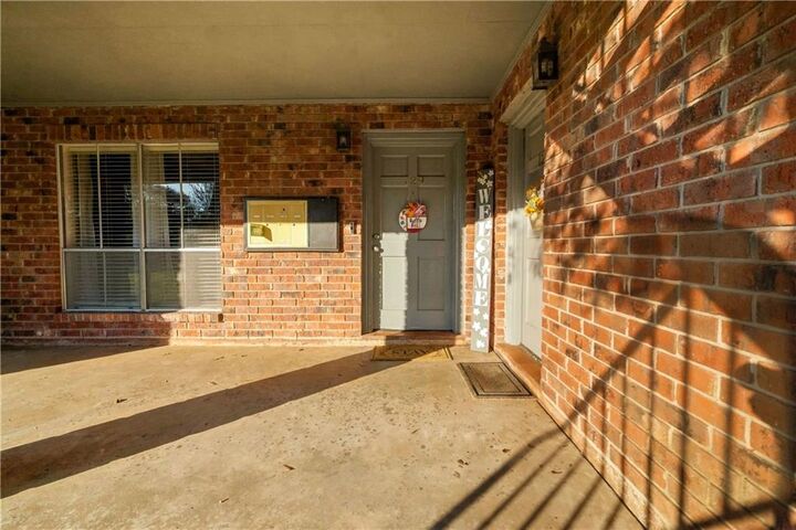 Property Photo: 4500 Parliament Drive 129 LA 71303
