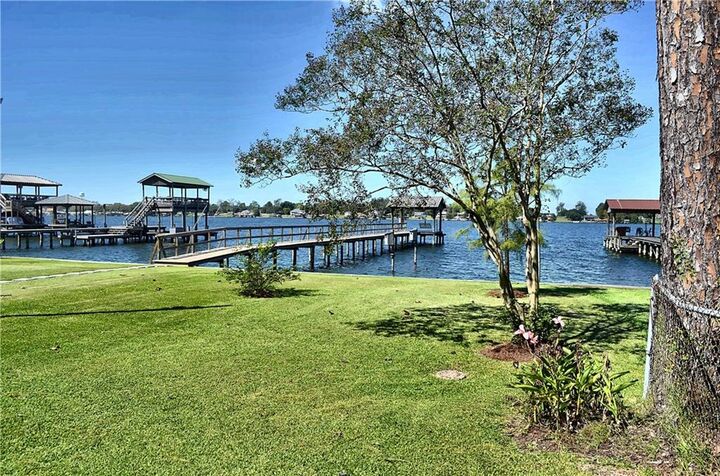 Property Photo: 8781 Island Road LA 70783