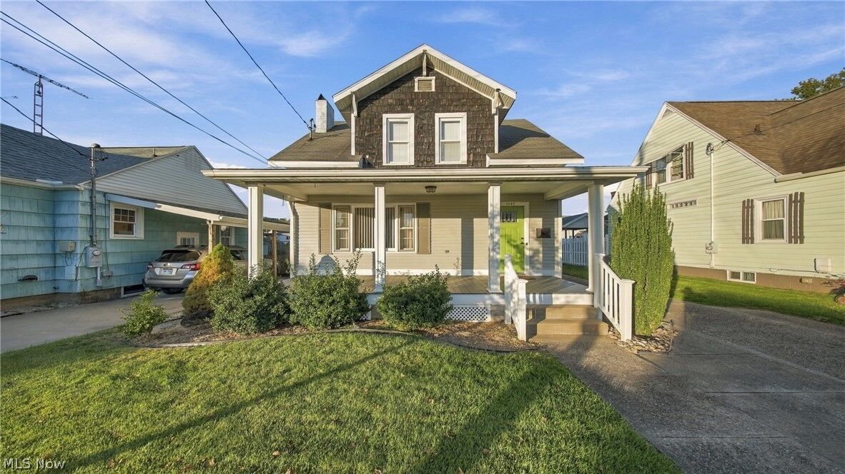 Property Photo:  1107 Lakeview Drive  WV 26104 