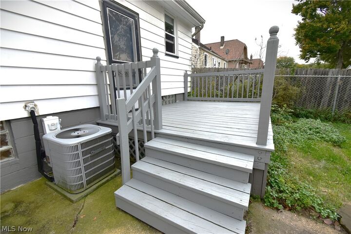Property Photo: 1576 Wakefield Avenue OH 44514