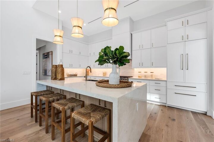 Property Photo:  2778 Shoreview Dr  FL 34112 
