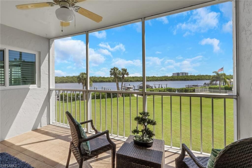 Property Photo: 305 Goodlette-Frank Rd S C304 FL 34102