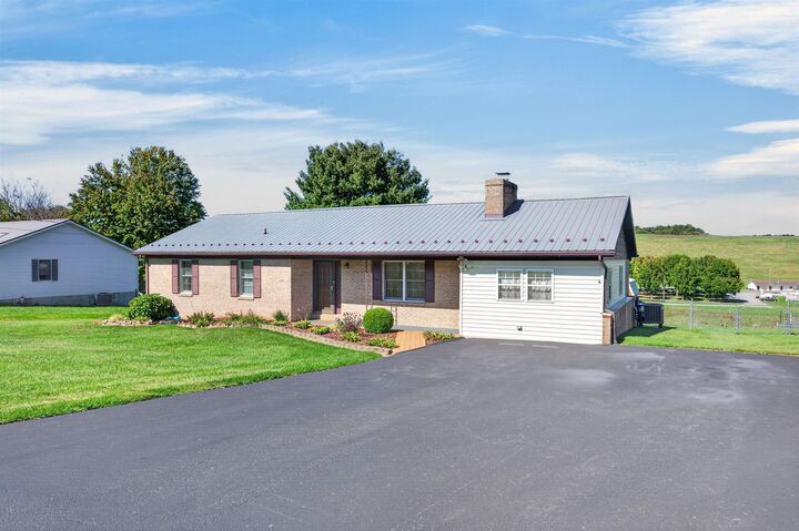 Property Photo: 192 Whispering Pines Drive VA 24360