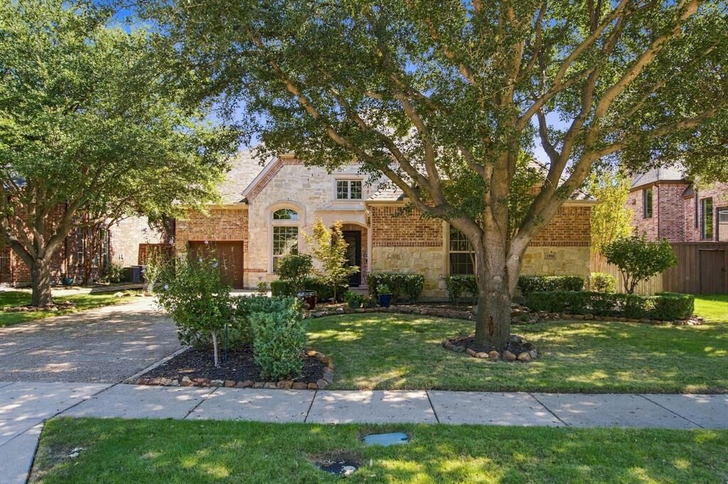 Property Photo: 11086 Wellshire Lane TX 75035
