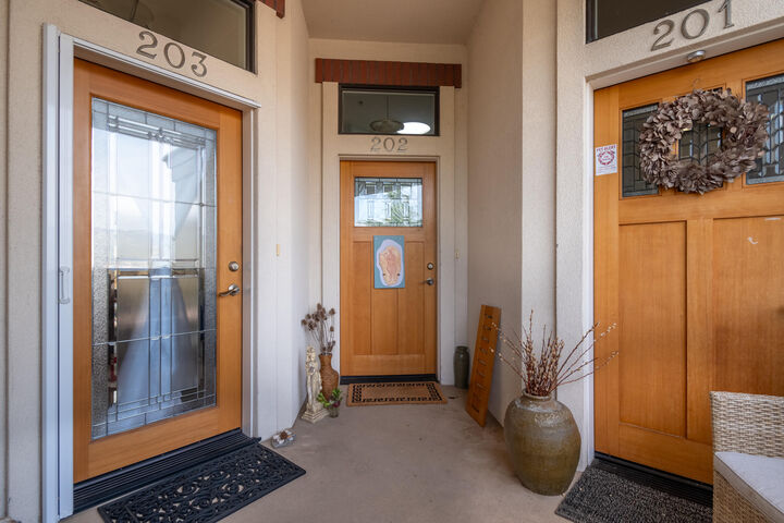 Property Photo: 479 Russell Street 202 OR 97520