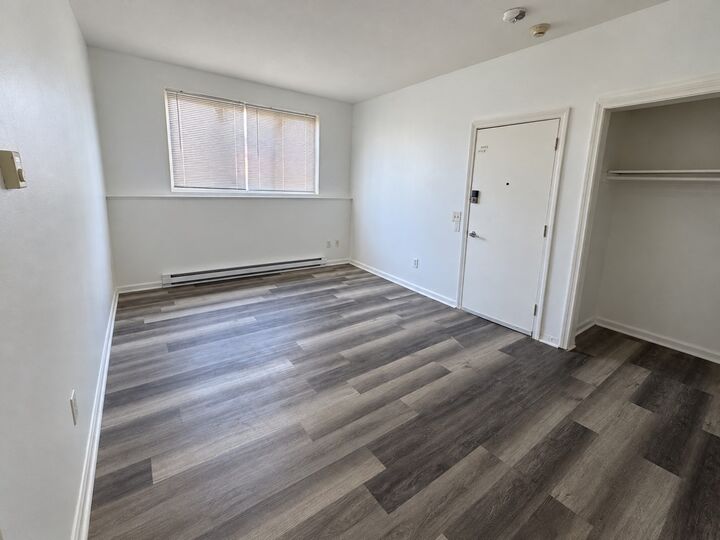 Property Photo:  340 Appleton St 2  MA 01040 