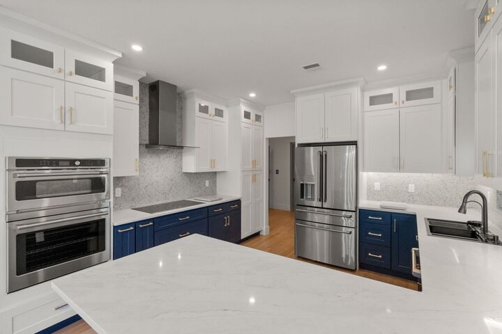 Property Photo:  5 Hanover St  MA 02056 