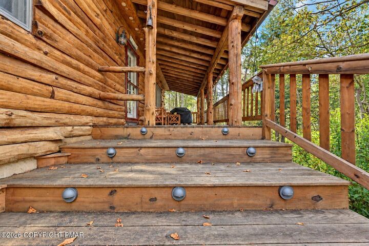 Property Photo:  163 Echo Lake Road  PA 18466 