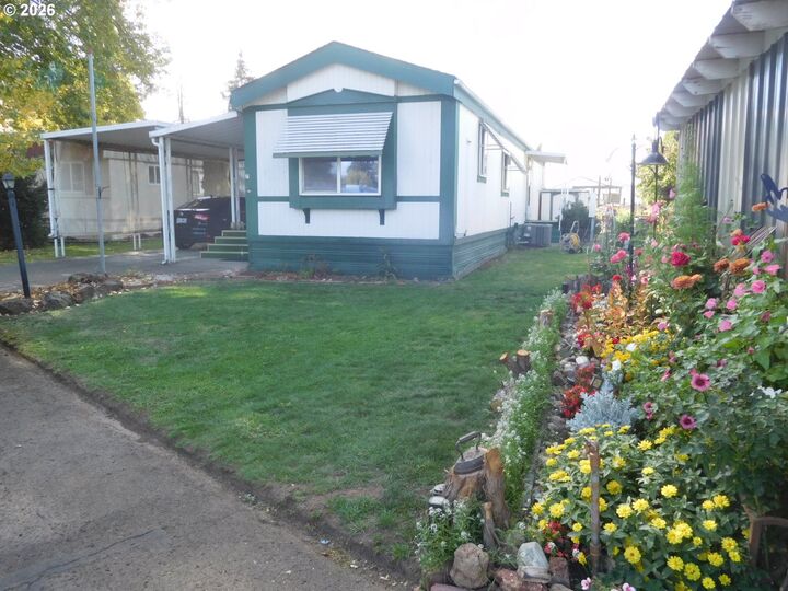 Property Photo: 53785 W Crockett Rd OR 97862