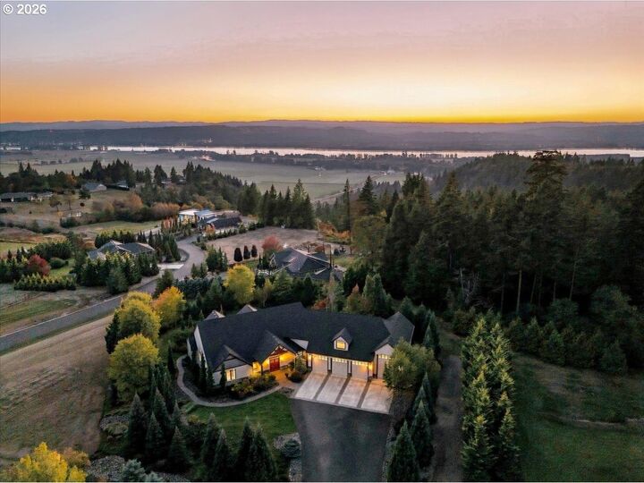 Property Photo: 159 Mercury St WA 98674