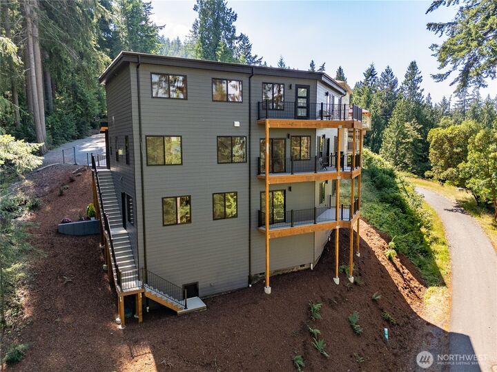 Property Photo: 11 Oval Court WA 98229