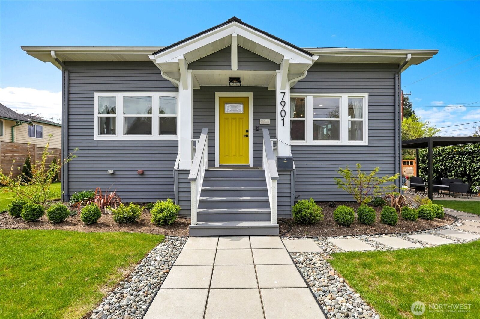Property Photo:  7901  16th Avenue SW  WA 98106 