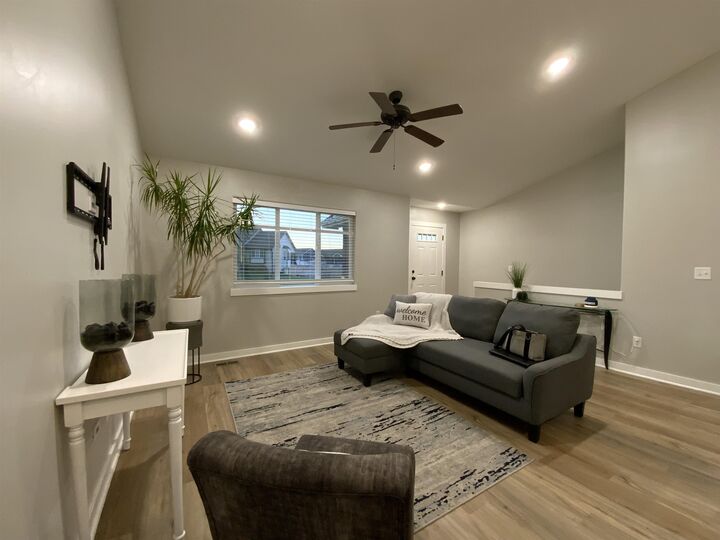 Property Photo:  2318 S Chateau St  KS 67207 