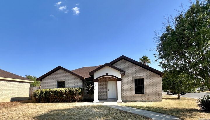 Property Photo: 2277 Cantera Circle TX 78852