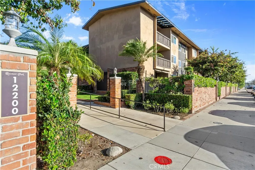Property Photo:  12200 Montecito Road B112  CA 90740 