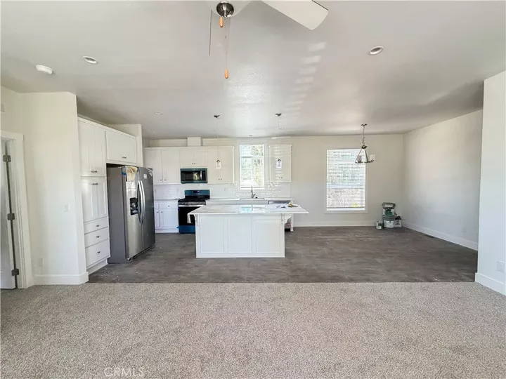 Property Photo: 9278 N Highway 101 38 CA 93440