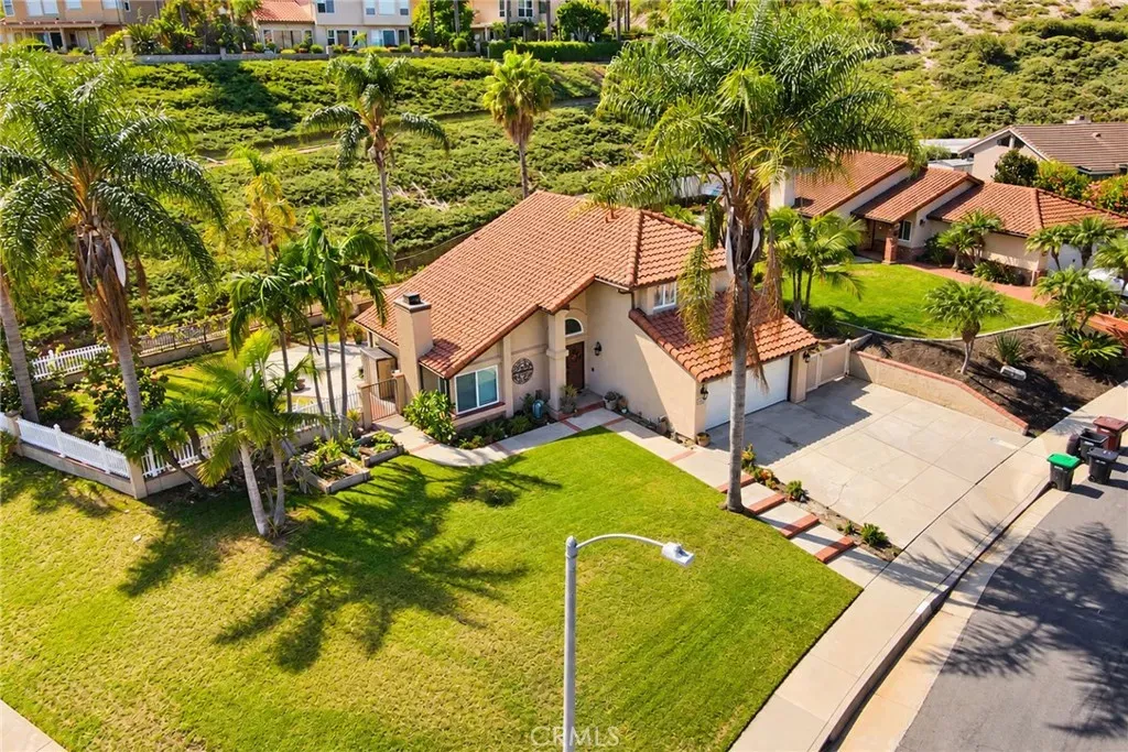 Property Photo: 1317 Altura CA 92673