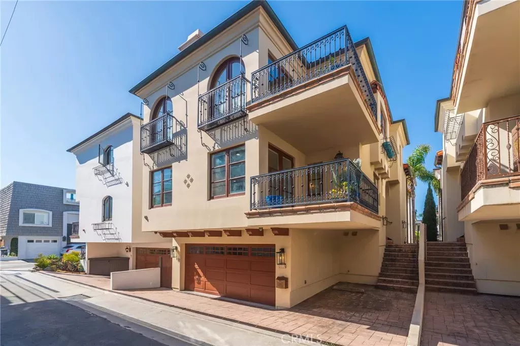 Property Photo: 3105 Vista Drive CA 90266