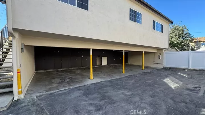 Property Photo:  712 W Doran Street 4  CA 91203 