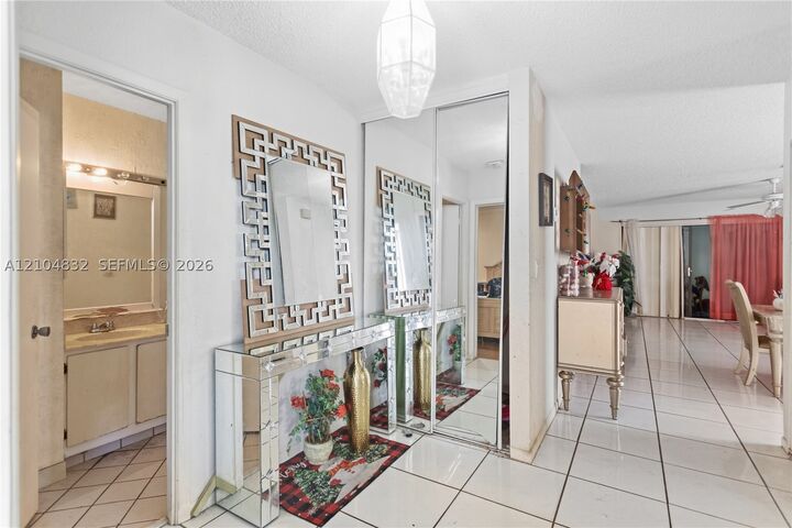 Property Photo: 2236 Seagrape Cir FL 33066