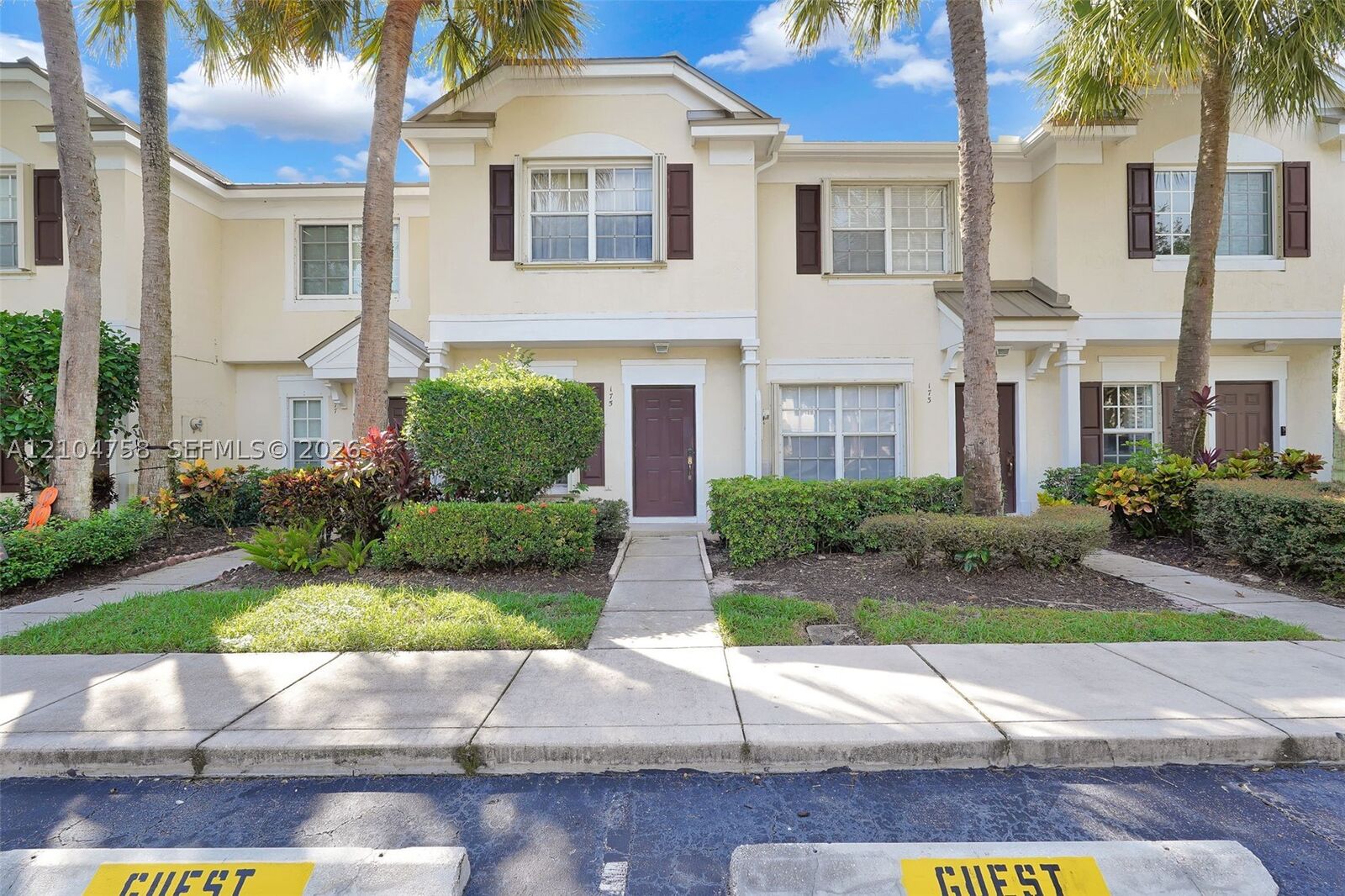 Property Photo:  175 SW 96th Ave  FL 33324 