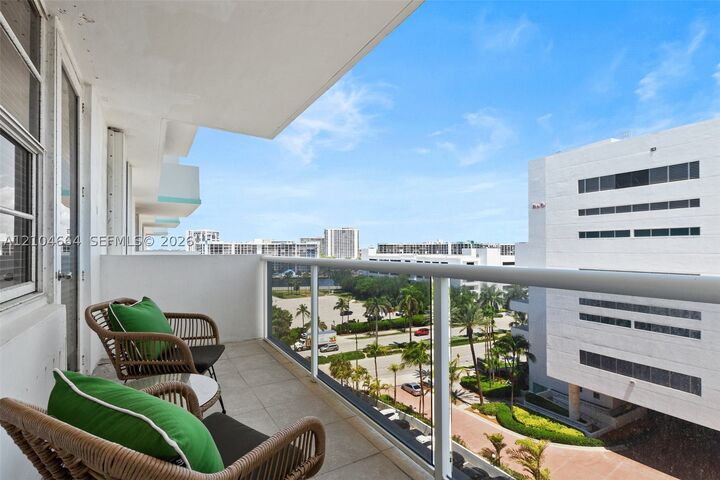 Property Photo:  3725 S Ocean Dr 921  FL 33019 