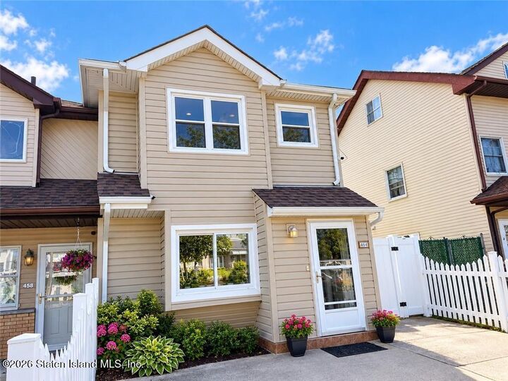 Property Photo: 454 Raritan Avenue NY 10305