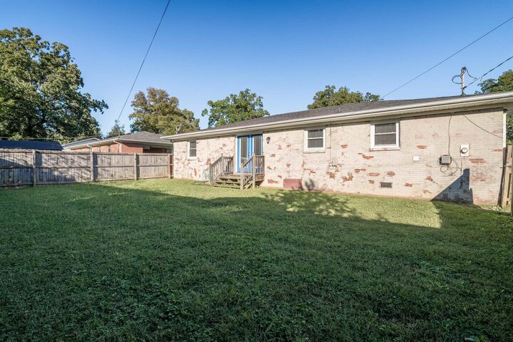 Property Photo:  1211 Ave B  AL 35055 