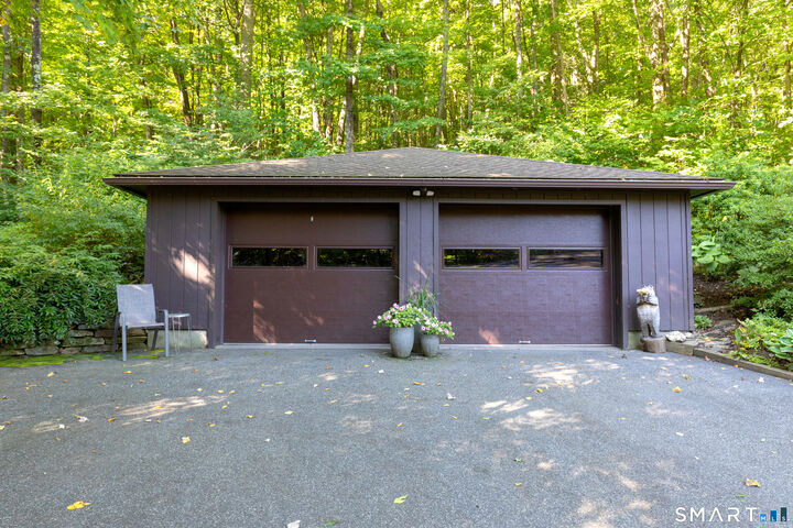 Property Photo:  90 Judson Lane  CT 06751 