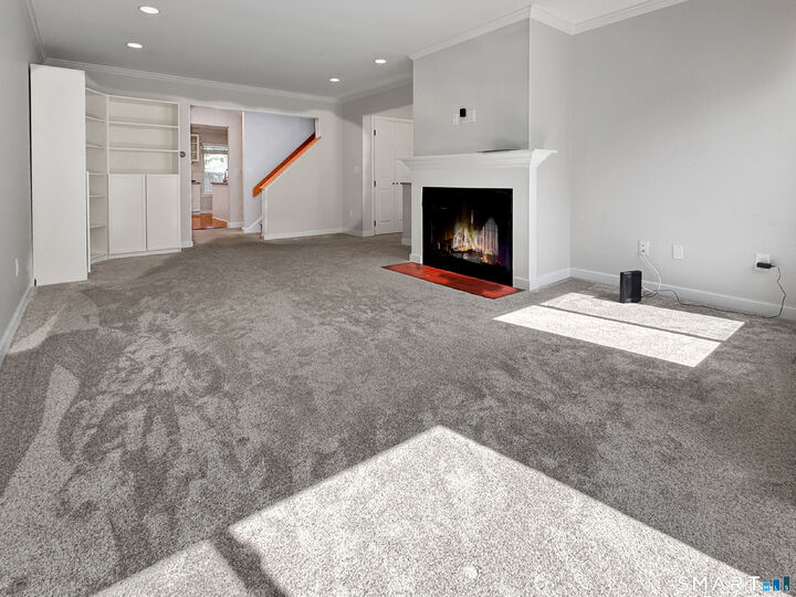 Property Photo:  1463 Black Rock Turnpike 3  CT 06825 
