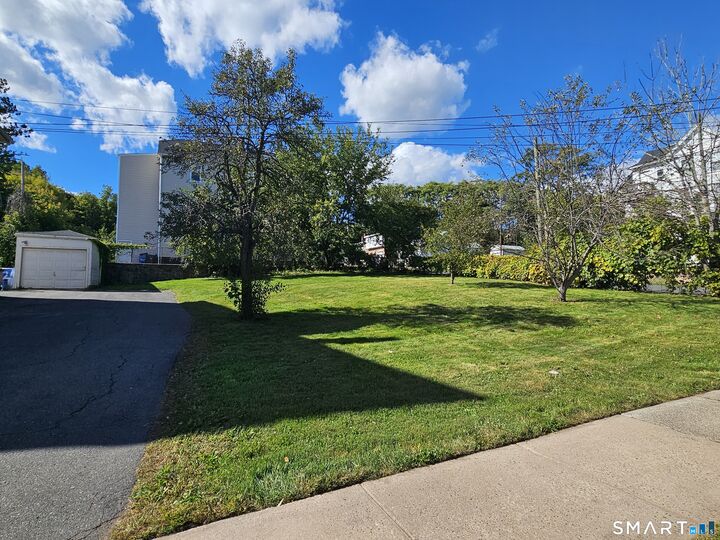 Property Photo:  28 Short Street  CT 06051 